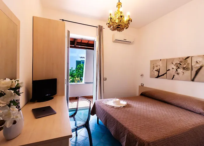 Don Giorgio & Ischia