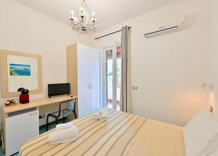 בית הארחה Don Giorgio איסקיה